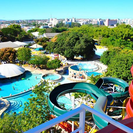 Piazza Diroma Com Acesso Ao Acqua Park Apartment Caldas Novas Luaran gambar