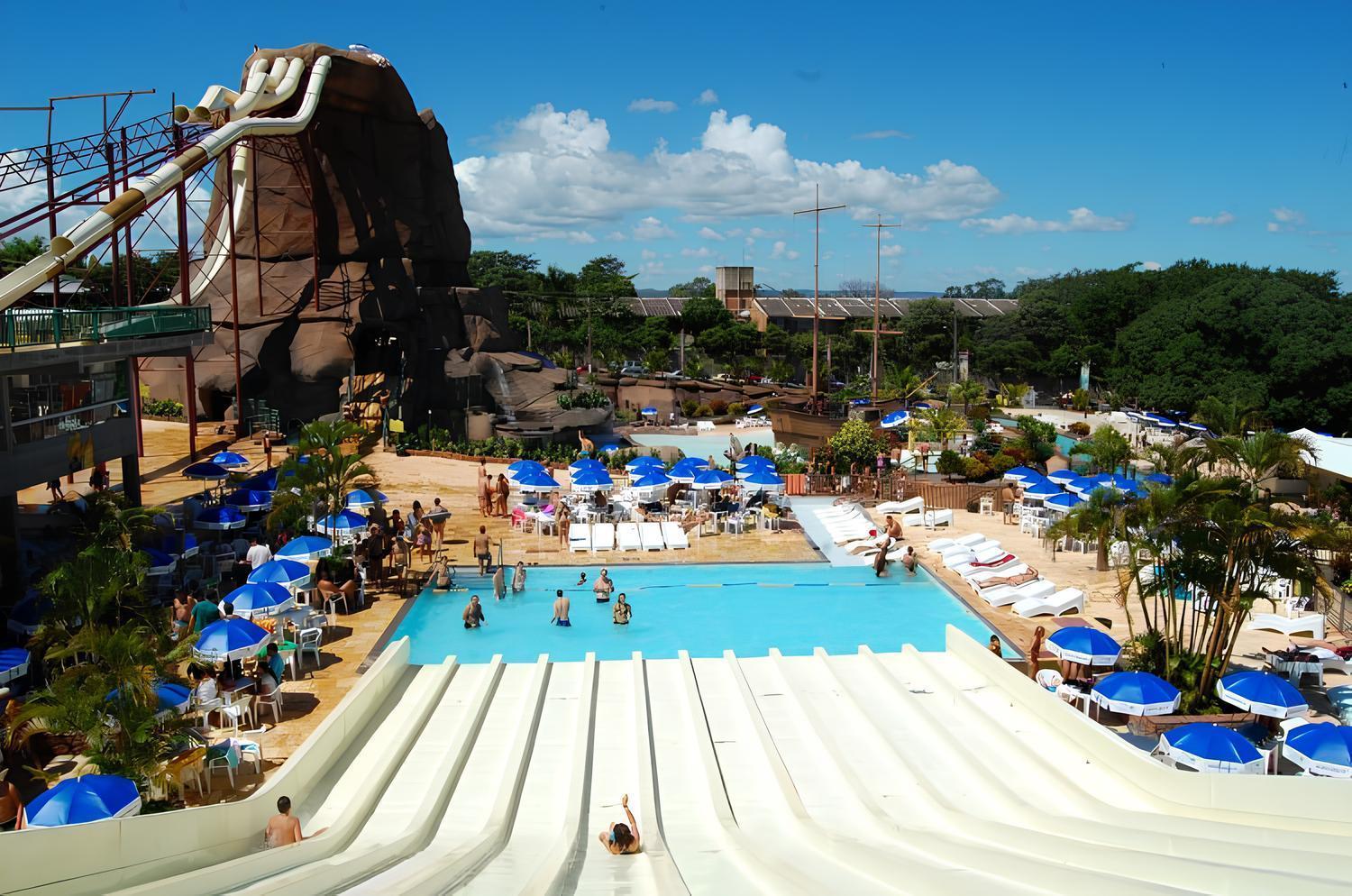 Piazza Diroma Com Acesso Ao Acqua Park Apartment Caldas Novas Luaran gambar