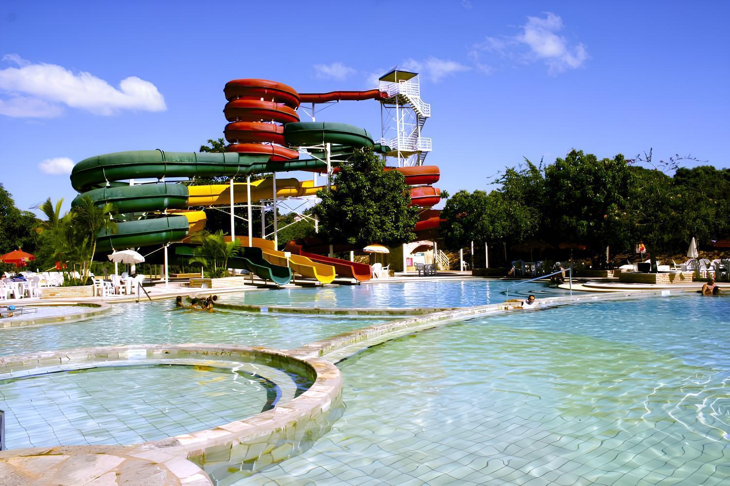 Piazza Diroma Com Acesso Ao Acqua Park Apartment Caldas Novas Luaran gambar