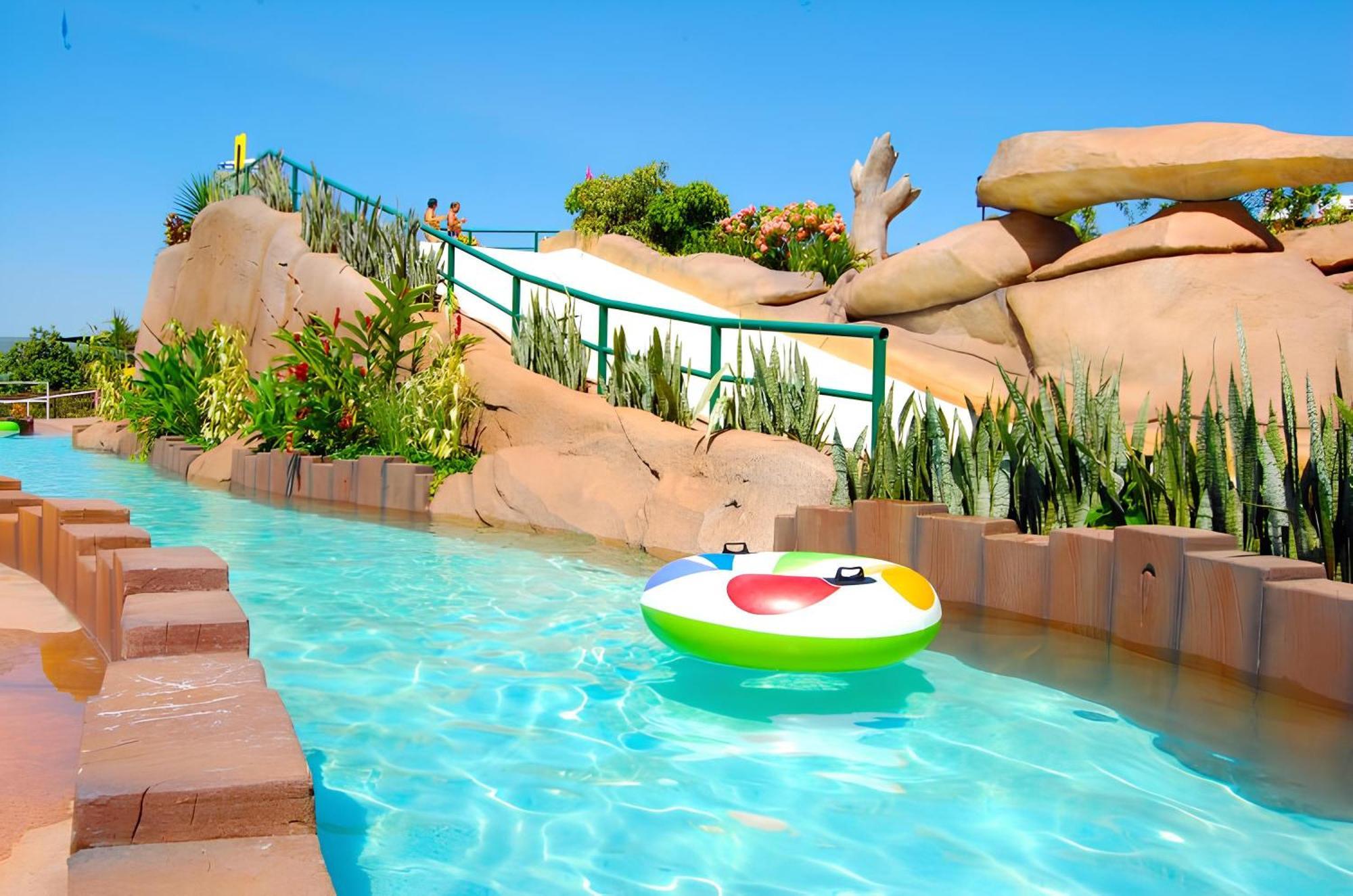 Piazza Diroma Com Acesso Ao Acqua Park Apartment Caldas Novas Luaran gambar