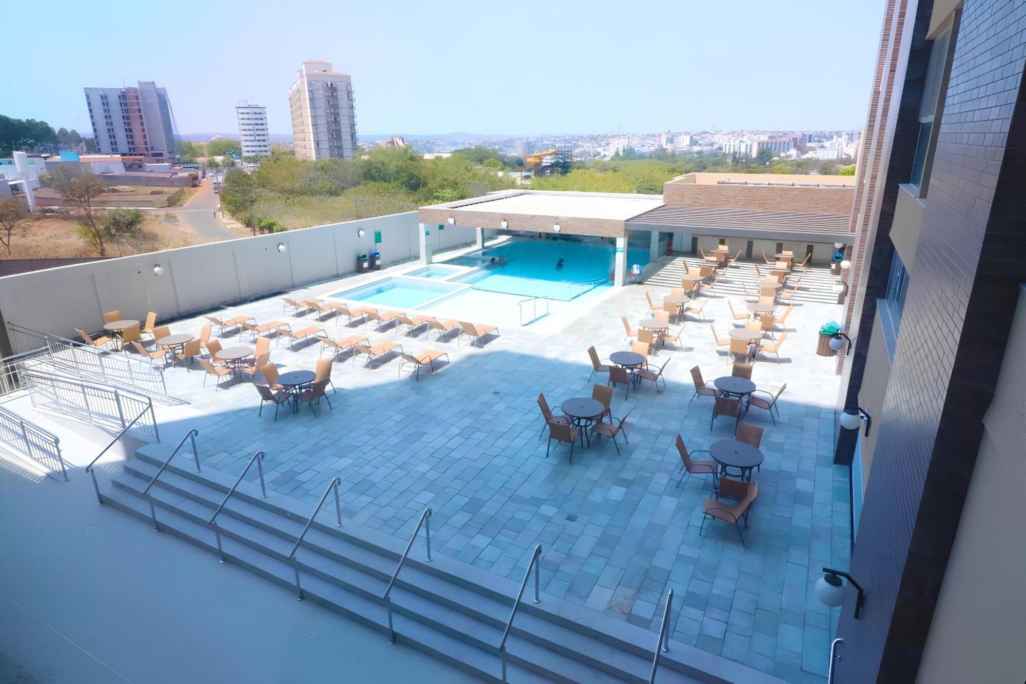 Piazza Diroma Com Acesso Ao Acqua Park Apartment Caldas Novas Luaran gambar